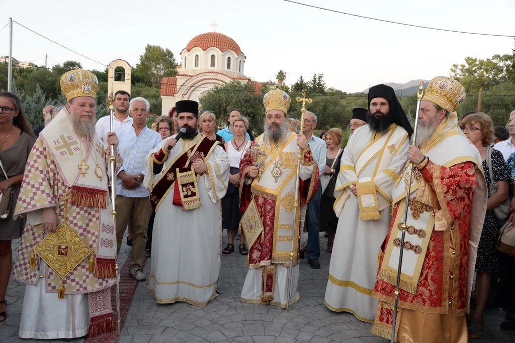 Πατρῶν Χρυσόστομος: «…Γηροκομήτισσα Δέσποινα σώζοις τήν κληρονομίαν σου…»